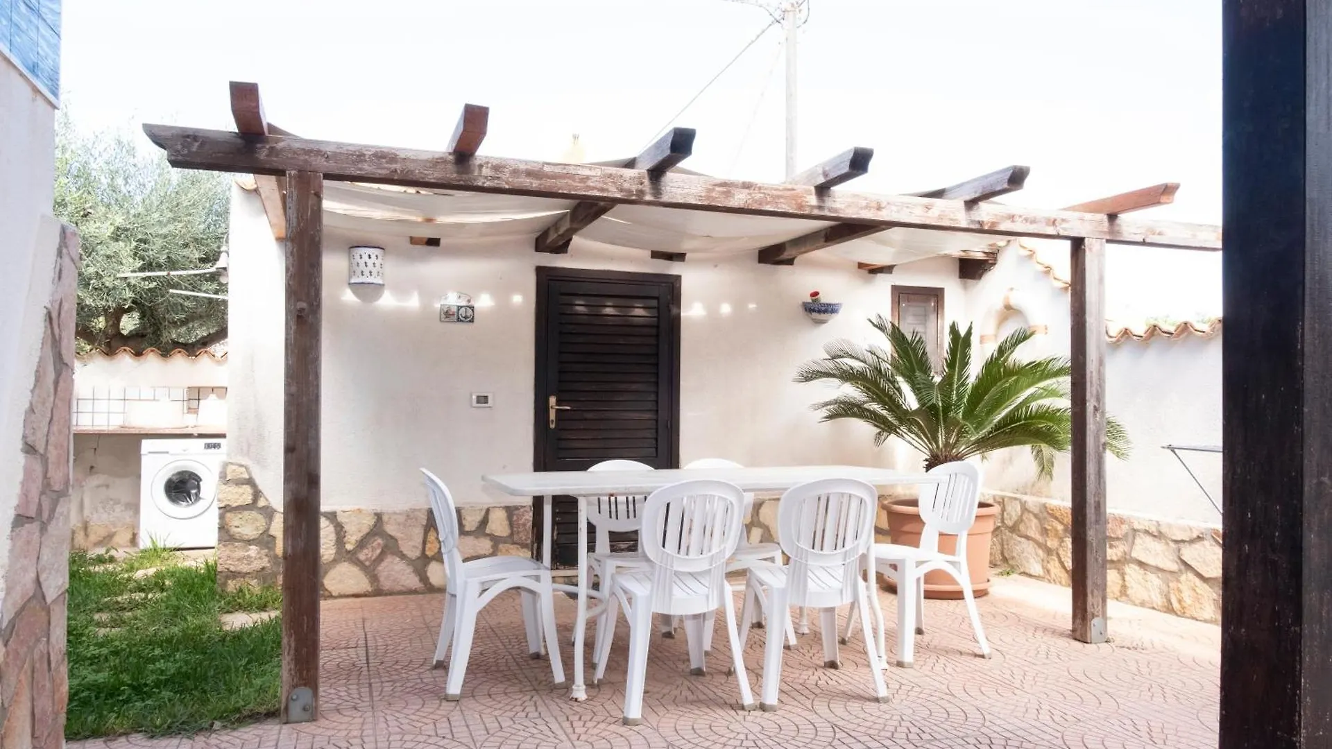 Villa Jonny A Due Passi Dal Mare 산비토로카포